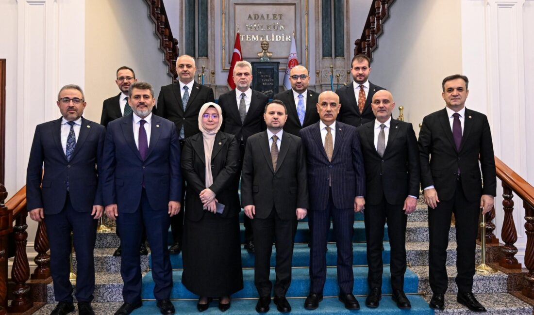 Kahramanmaraş’tan  giden  Adalet  ve  Kalkınma  Partisi heyeti, Ankara’da Akın Gürlek’e