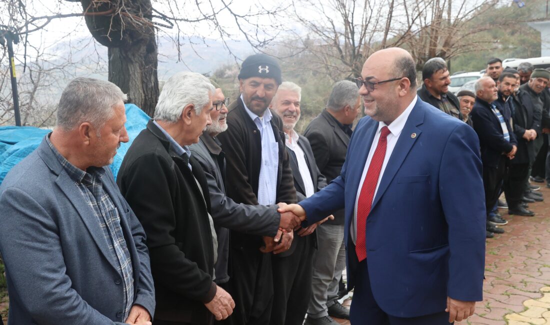 Dulkadiroğlu Belediye Başkanı Mehmet Akpınar, haftalık mahalle toplantıları kapsamında bu