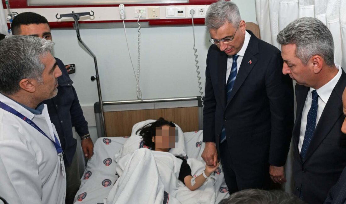 Kahramanmaraş’ta bir ortaokula yönelik gerçekleştirilen silahlı saldırının ardından şehre gelen