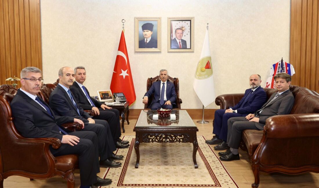 Kahramanmaraş Sütçü İmam Üniversitesi Rektörü Prof. Dr. İbrahim Taner Okumuş,