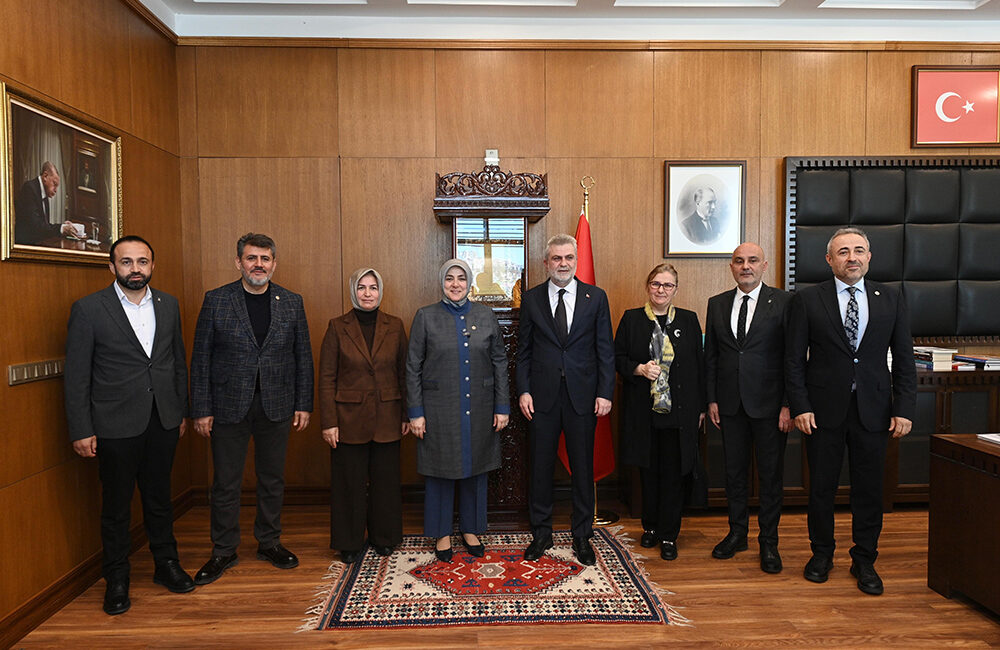 AK Parti Genel Merkez Kadın Kolları Başkanı Tuğba Işık Ercan’ı