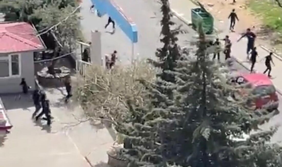 Kahramanmaraş Valisi Mükerrem Ünlüer: “8. sınıf öğrencisi, sırt çantasında silahlarla