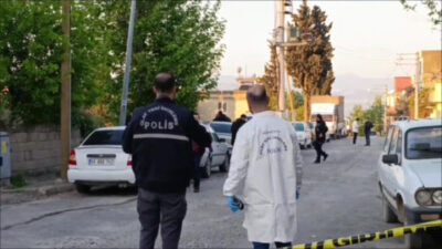 Kahramanmaraş’ın Onikişubat ilçesinde yaşanan korkunç olayda, iki arkadaş arasında çıkan