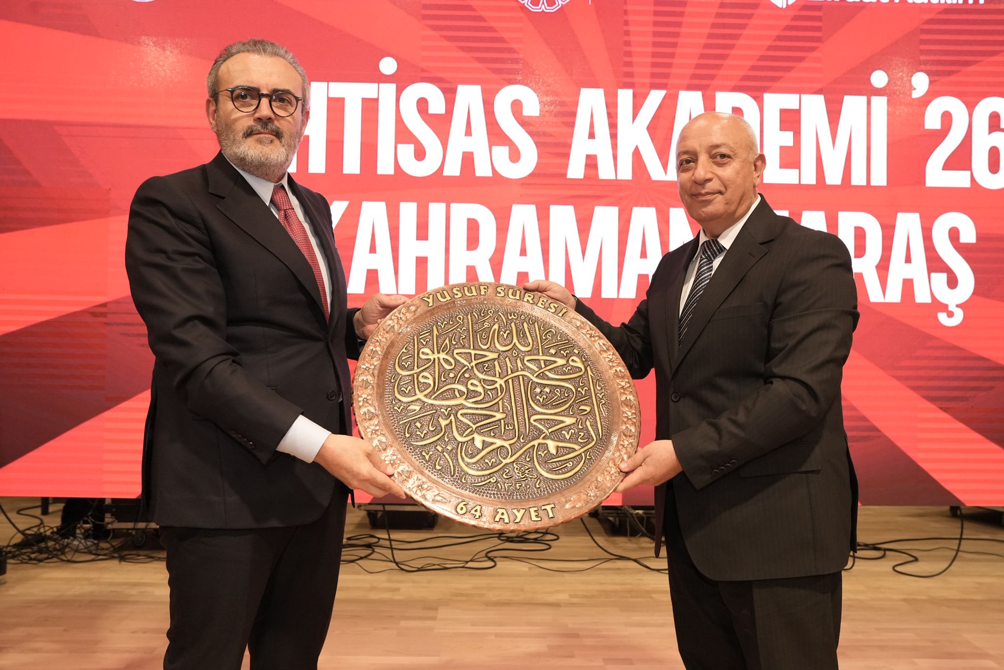 Mahir Ünal Kahramanmaraş’ta Gençlik, Bilgi ve Tecrübe Buluşmasına katıldı! 3 1 3
