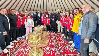 Büyükşehir Belediyesi, İstanbul Atatürk Havalimanı’nda düzenlenen 8. Etnospor Kültür Festivali’nde