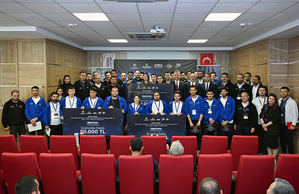 Kahramanmaraş Teknokent Konferans Salonu’nda düzenlenen “Emlak Konut Afetlere Dayanıklı Yapılar