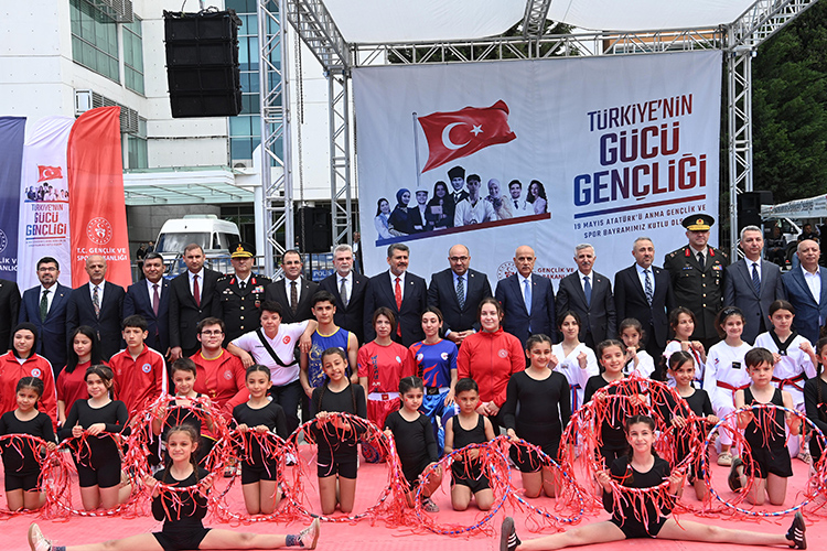 19 Mayıs Atatürk’ü Anma, Gençlik ve Spor Bayramı, Milli İrade