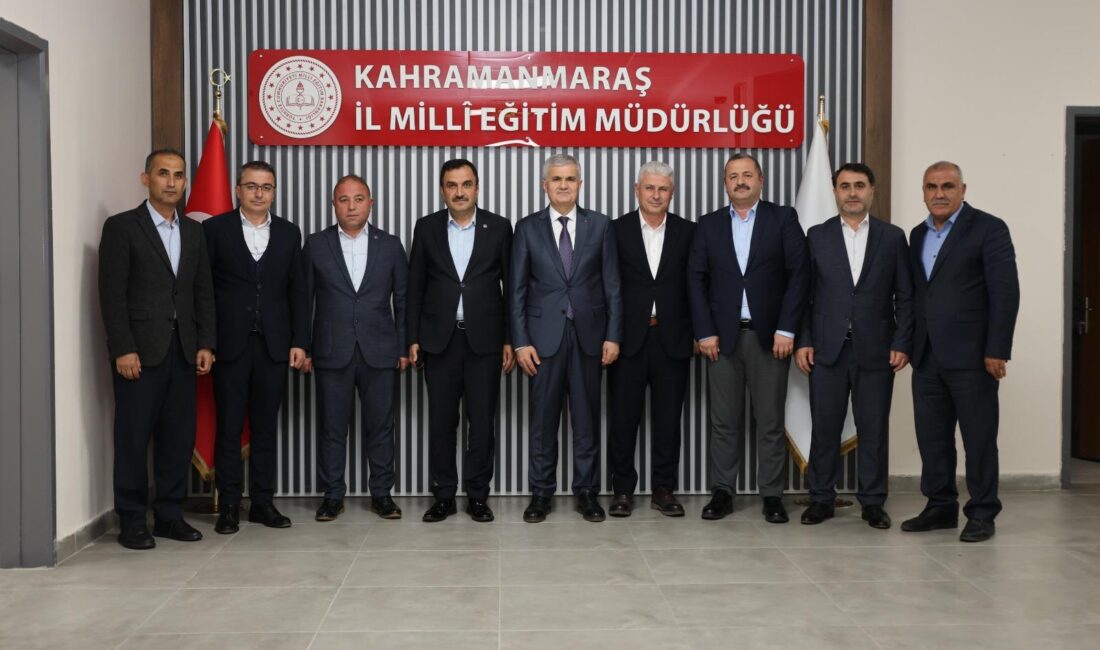 Eğitim-Bir-Sen Kahramanmaraş Şubesi yönetimi, Kahramanmaraş İl Milli Eğitim Müdürü Turan
