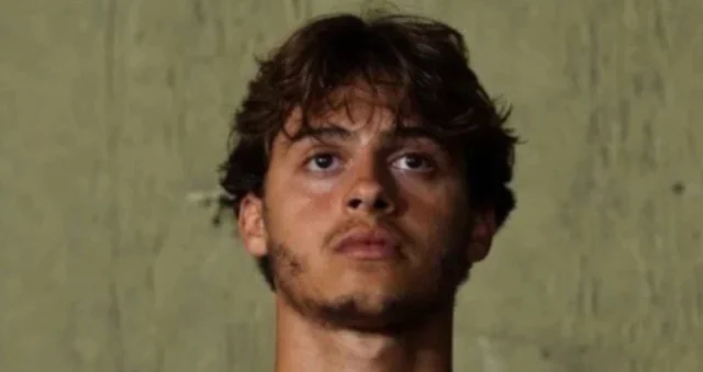 Survivor Yunanistan ekranlarında varlığının sözünü ettiren genç isim Stavros Floros,