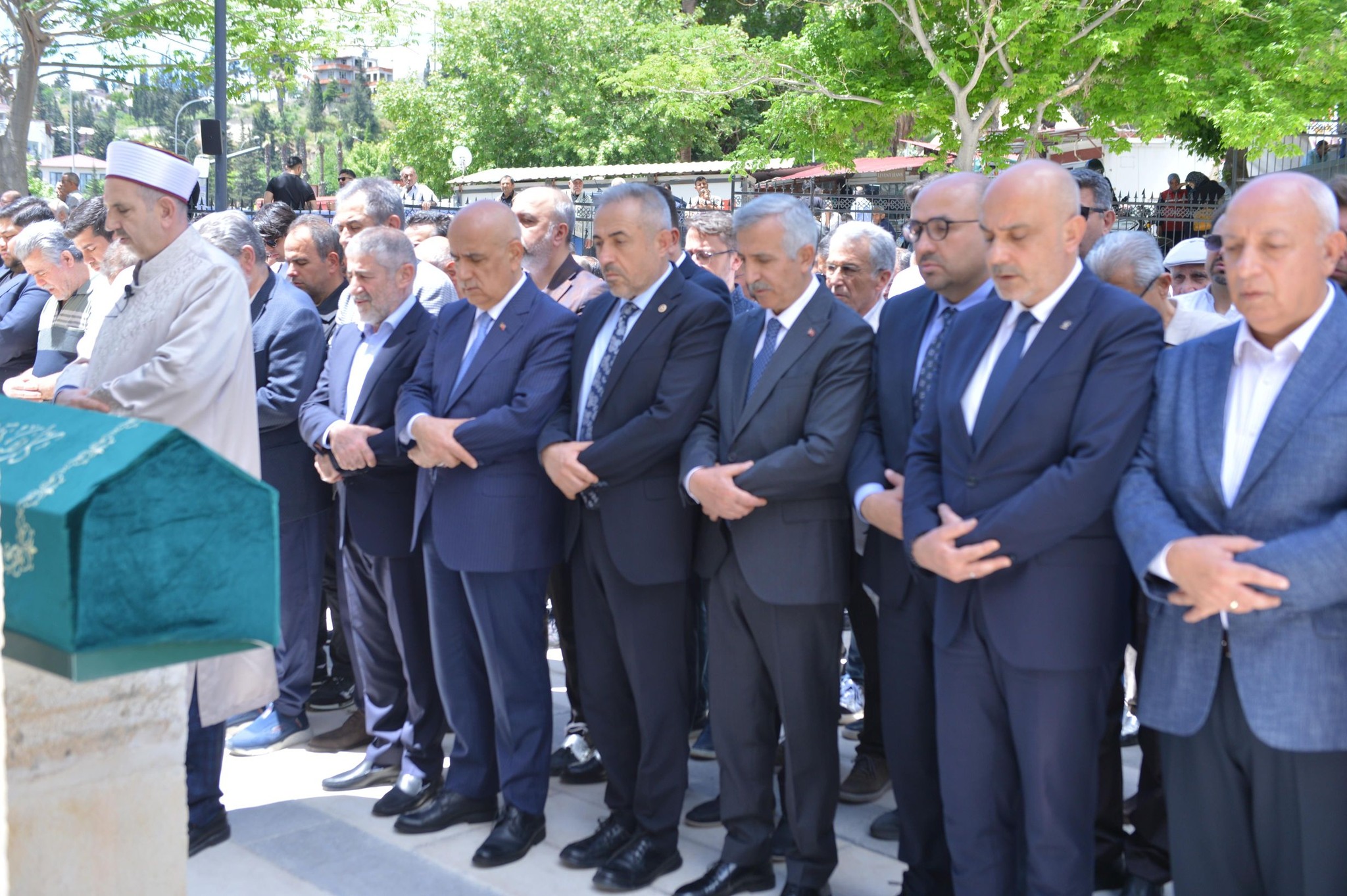 Eski Başkan Hacı Ali Özal Gözyaşlarıyla Toprağa Verildi! 1 701683130 966484799336859 8053220174057953164 n