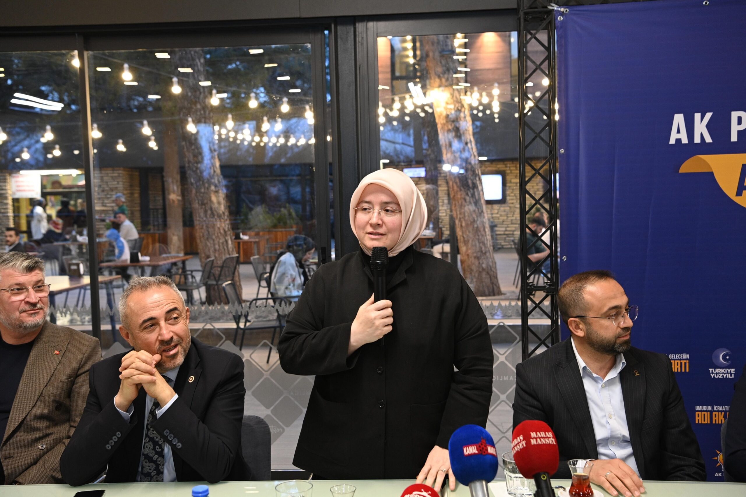 AK Parti Dulkadiroğlu Teşkilatı Tek Yürek Oldu! “Aile Buluşması”na Yoğun Katılım 5 702305820 18467552518098238 2074069904540689867 n scaled