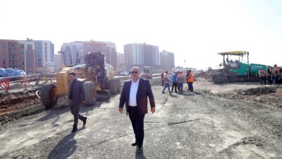 Dulkadiroğlu Belediye Başkanı Mehmet Akpınar, Doğukent Mahallesi’nde devam eden rezerv