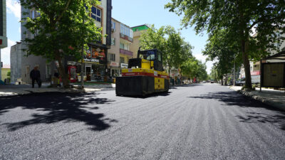 Büyükşehir Belediyesi, şehir merkezinin ulaşımdaki can damarlarından Cahit Zarifoğlu Caddesi’de