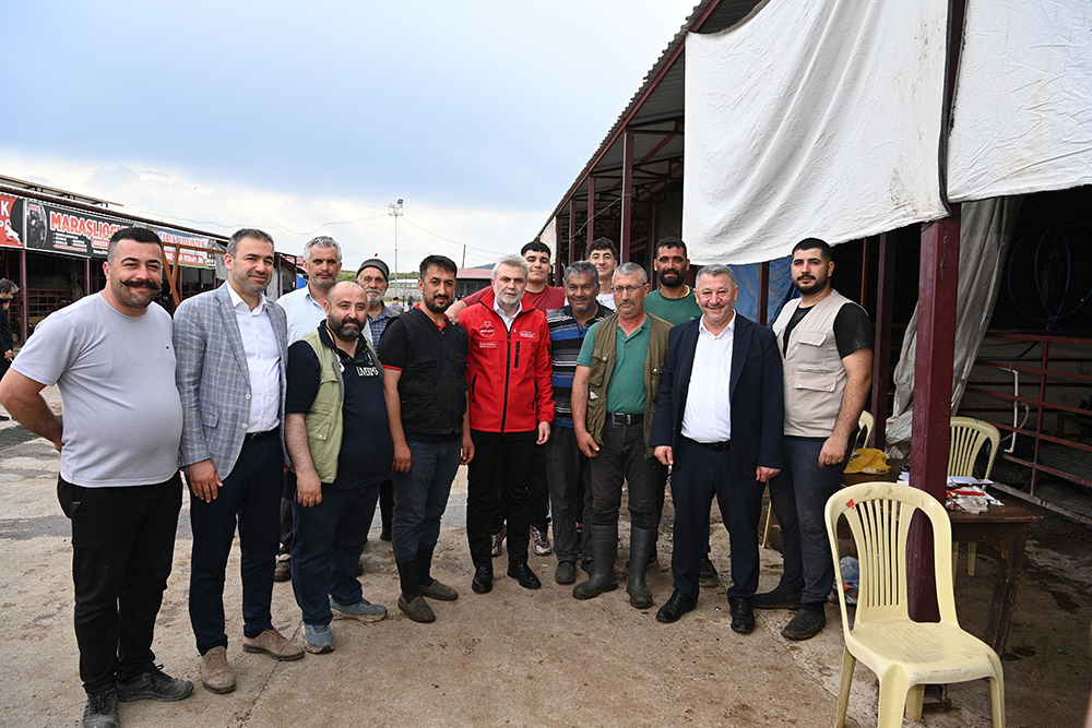 Başkan Görgel: “Bayramda da Ekiplerimiz Görev Başında” 1 Canli Hayvan Borsasi Ziyareti 10