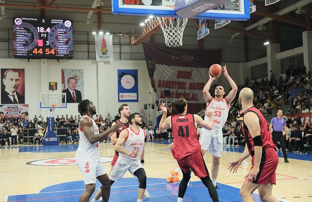 Kipaş İstiklal Basketbol, Play-off Çeyrek Final ikinci maçında Gaziantep Basket'e