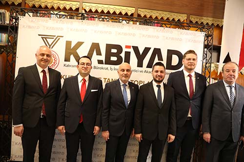 Bürokrat, Akademisyen ve İş Dünyası KABİYAD Çatısında Buluştu 7 KMSN2891