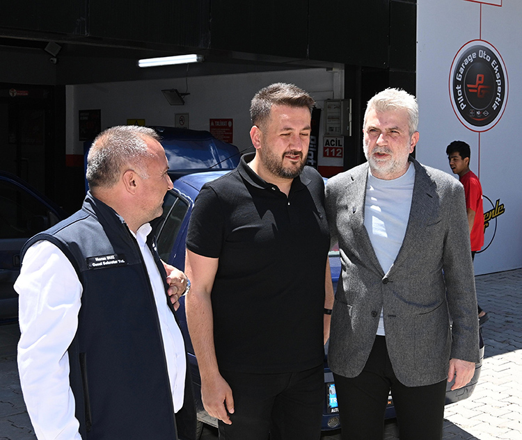 Şehir merkezinin en önemli ulaşım akslarından Cahit Zarifoğlu Caddesi’nde yürütülen