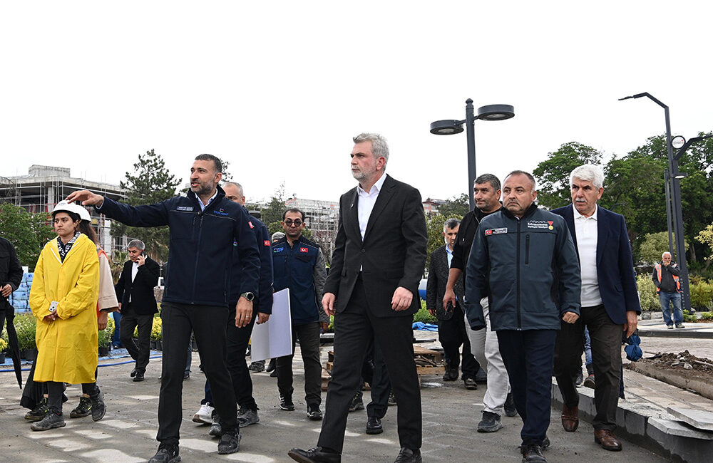 Trabzon ve Azerbaycan bulvarlarında hayata geçirilen kentsel tasarım alanlarını ziyaret