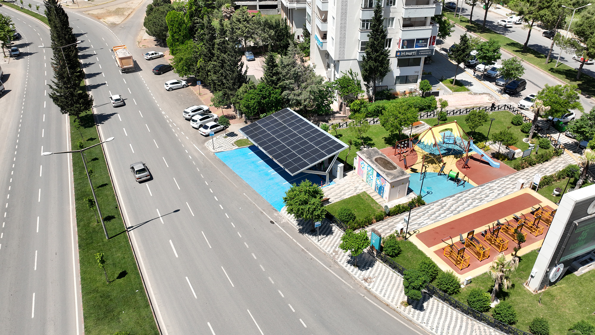 KMBB Enerji’den Dev Yatırım: Kahramanmaraş’ta Ultra Hızlı Şarj Dönemi 4 Sarj Istasyonu 9