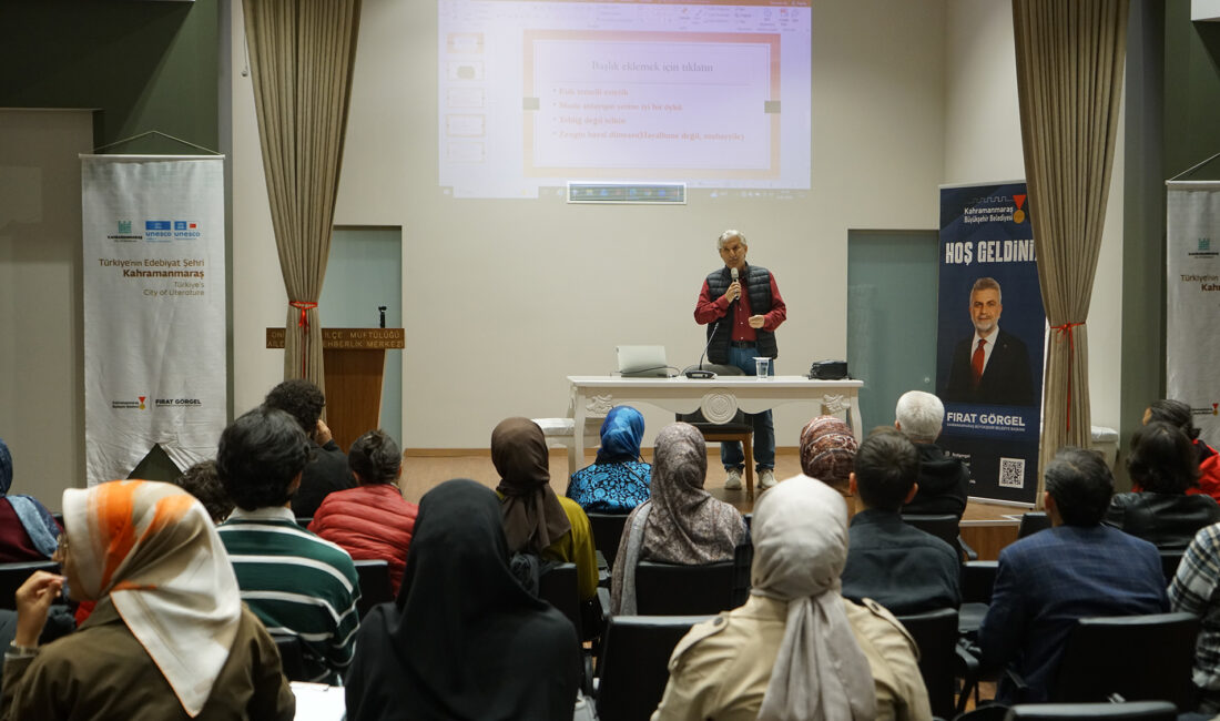 Büyükşehir Belediyesi tarafından düzenlenen Yazarlık Akademisi etkinlikleri kapsamında yazar Mustafa