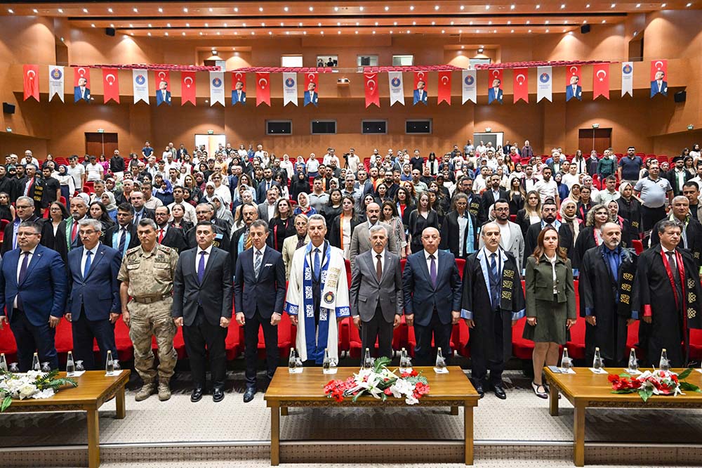 KSÜ 2025-2026 Mezunlarını Törenle Uğurladı! 2 2 2