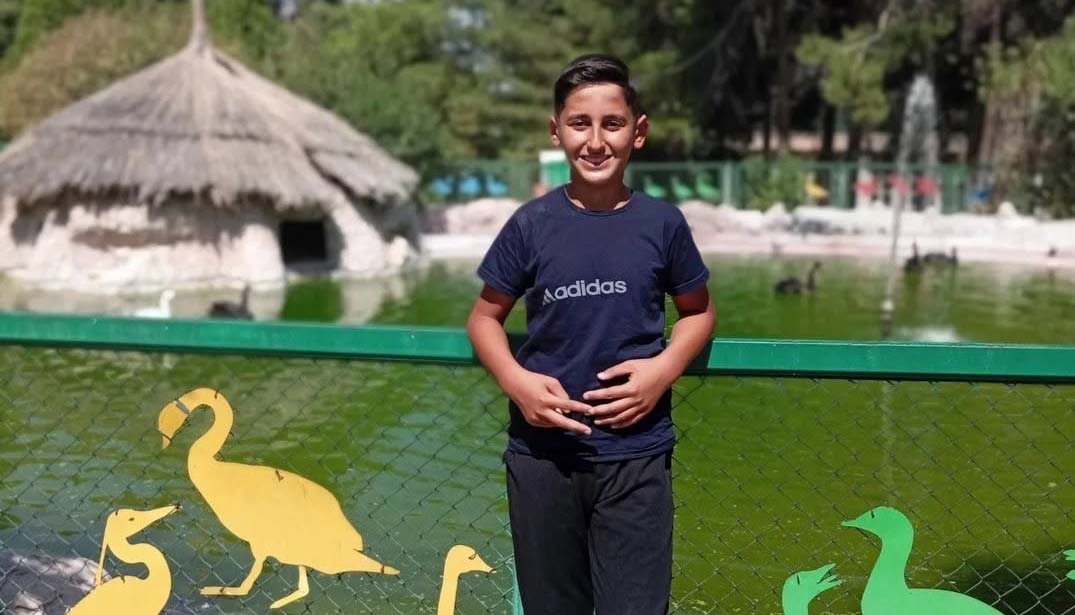 Kahramanmaraş'ın Dulkadiroğlu ilçesinde bir otomobil ile elektrikli motosikletin çarpışması sonucu