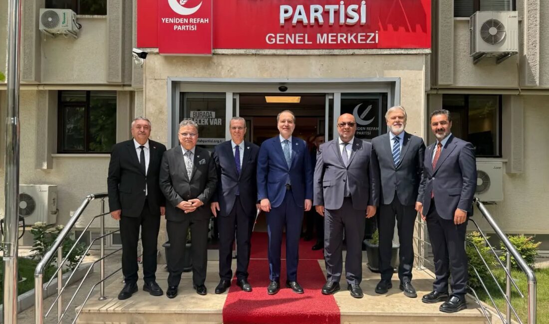 Kahramanmaraş’ın Dulkadiroğlu ilçe Belediye Başkanı Mehmet Akpınar ve beraberindeki heyet,