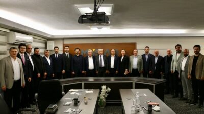 MÜSİAD Kahramanmaraş Şube Başkanı Şerafettin Özcan ve yönetim kurulu üyeleri,