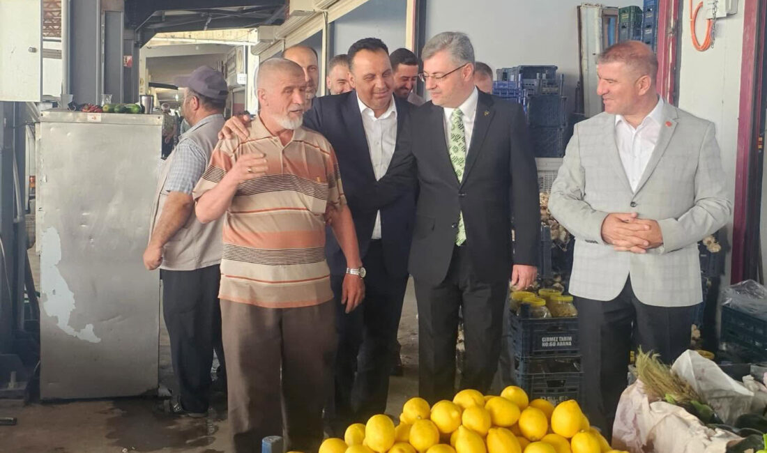 Milliyetçi Hareket Partisi (MHP) Kahramanmaraş İl Teşkilatı, kentteki esnaf ziyaretlerine