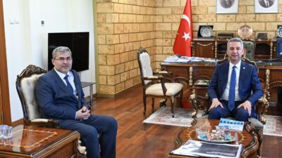 Kahramanmaraş Tabipler Odası Başkanı Dr. Mehmet Akif Sarıca ve beraberindeki