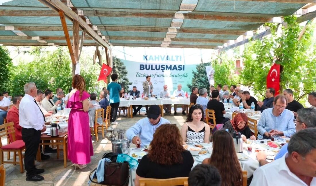 İzmir Kahramanmaraş Kültür Turizm ve Dayanışma Derneği tarafından Bornova'da düzenlenen