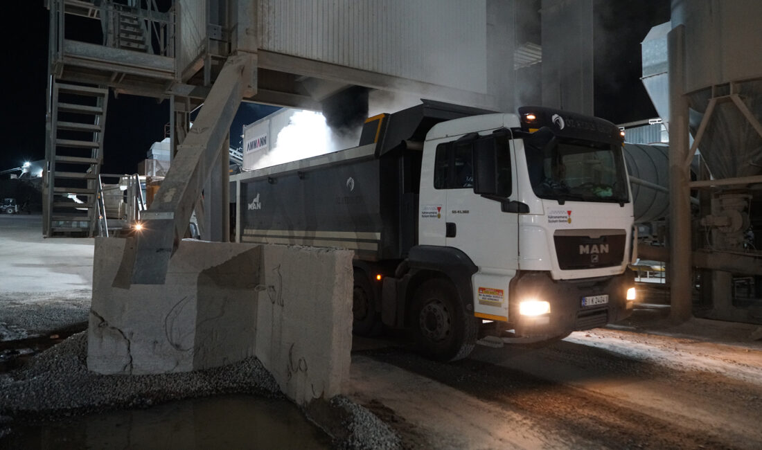 Büyükşehir’in Asfalt Üretim Tesisi’nde Yılda 400 Bin Ton Üretim Yapılıyor.