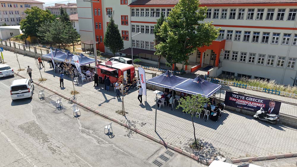 Büyükşehir Belediyesi, YKS’de hem öğrencilerin hem de velilerin sınav stresini