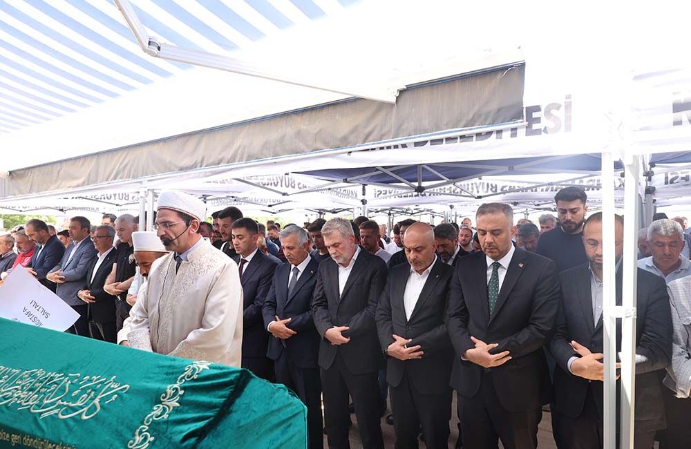 Büyükşehir Belediye Başkanı Fırat Görgel, dün öğle saatlerinde Onikişubat Boğaziçi