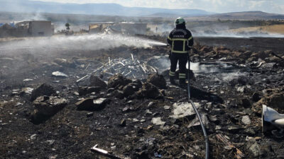 Büyükşehir Belediyesi İtfaiyesi, 23 şube, 398 personel ve 76 araç
