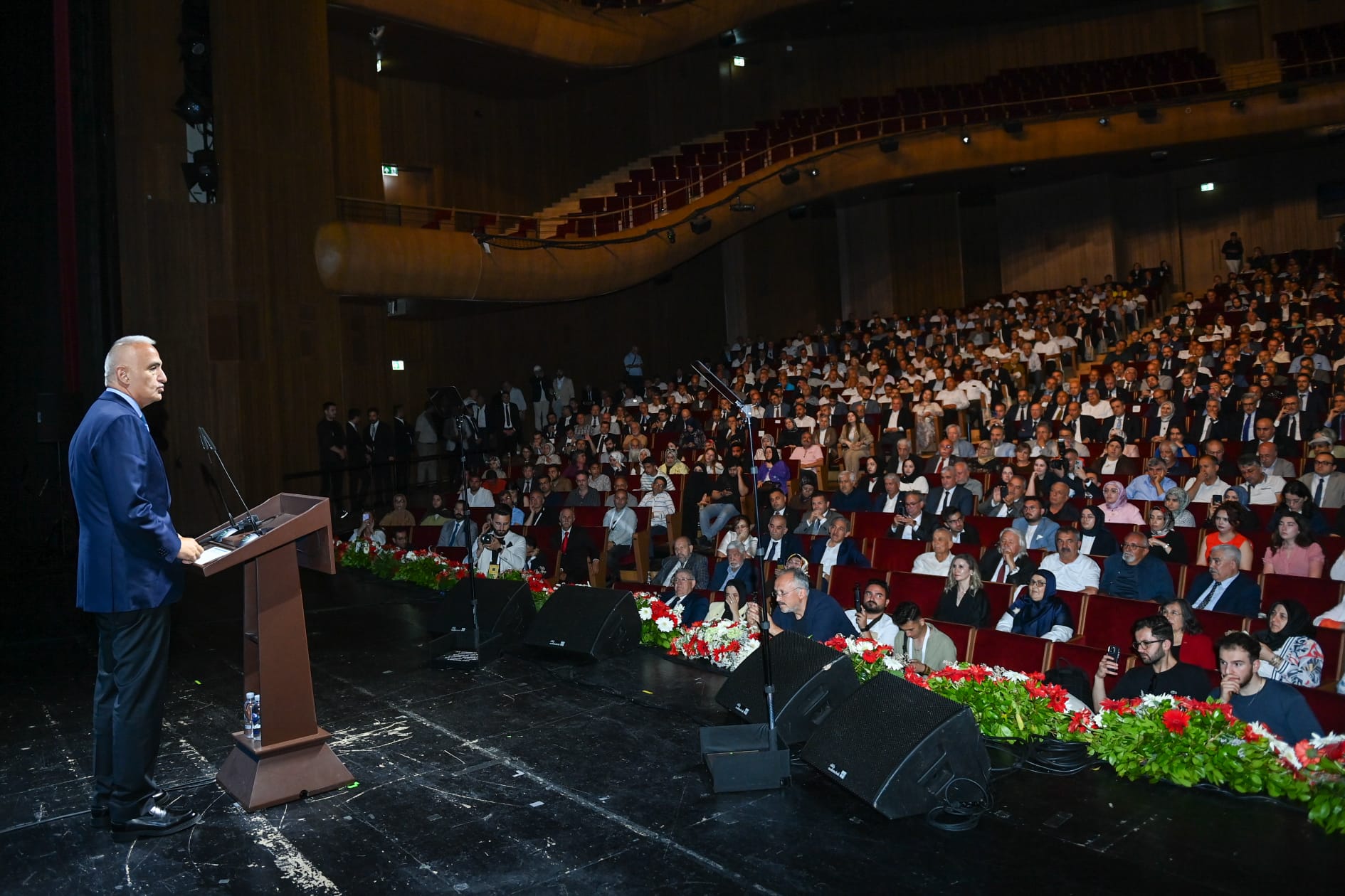Kahramanmaraş UNESCO'nun “Edebiyat Şehri” Oldu! 1 KULTUR VE TURIZM BAKANI MEHMET NURI ERSOY 2