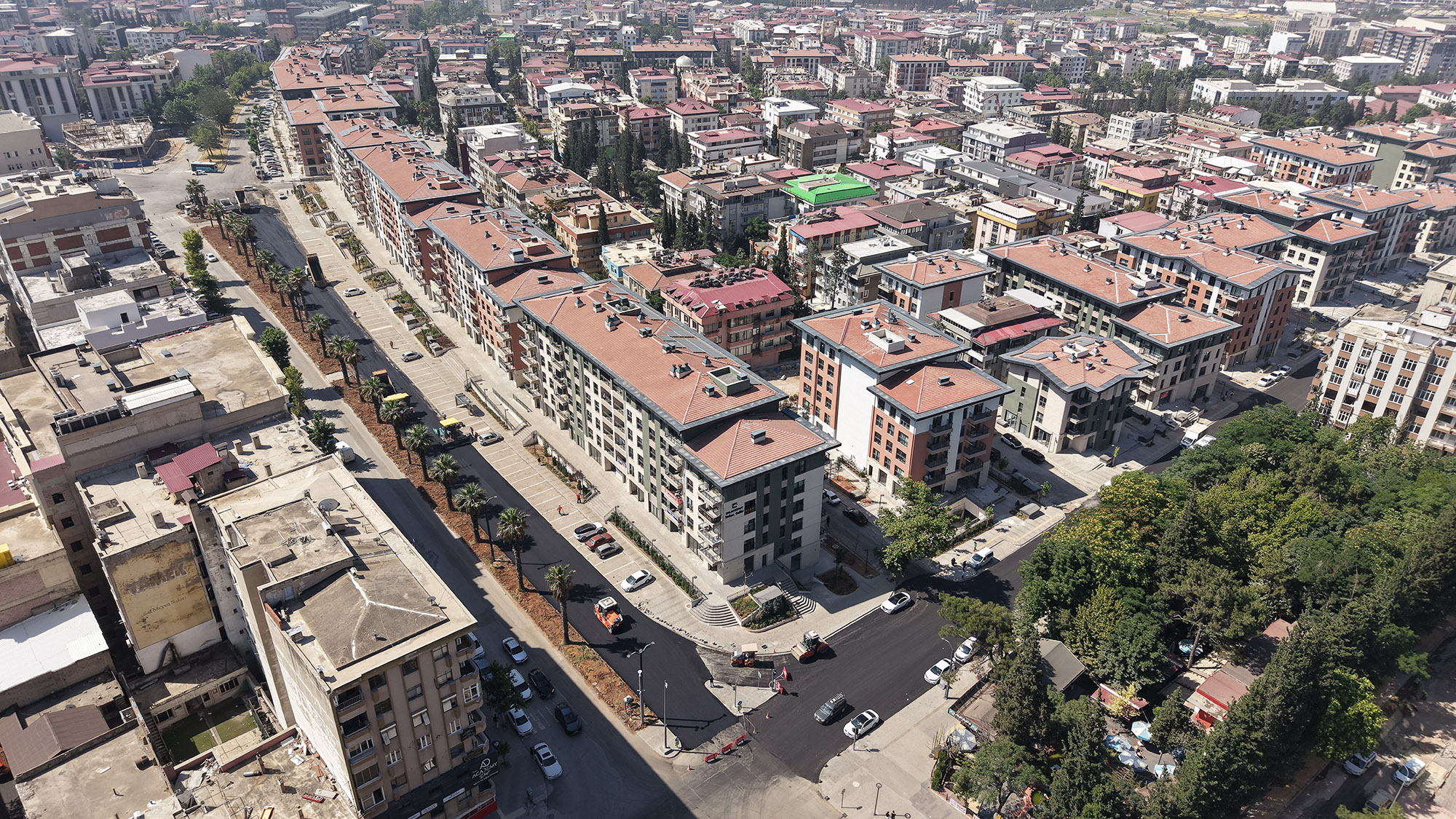 Kahramanmaraş Büyükşehir, Trabzon Bulvarı’nda Son Kat Asfalt Serimine Başladı! 1 Trabzon Bulvari 8