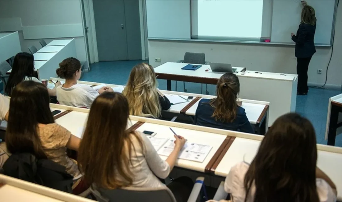Üniversite eğitimini çeşitli gerekçelerle yarıda bırakmak durumunda kalan ya da