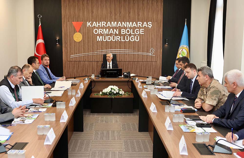 Kahramanmaraş Valisi Mükerrem Ünlüer başkanlığında gerçekleştirilen orman yangınlarıyla mücadele toplantısında,
