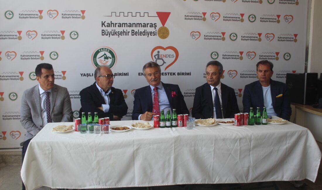 Devlet Eski Bakanı Kürşad Tüzmen ve DAİMFED Genel Başkanı Mustafa