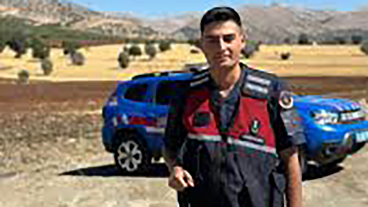 Kayseri'nin Pınarbaşı ilçesinde meydana gelen elim bir trafik kazası, Türkiye'yi yasa boğdu.