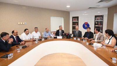 Farklı illerden gelen televizyon kanalları, haber ajansları, basın kuruluşlarının temsilcileri,