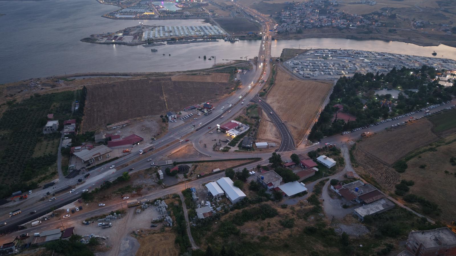 Kahramanmaraş’ta Trafik Çilesine Jet Çözüm: Kılavuzlu’da Yeni Yol Açıldı! 2 89a2eab2 dedc 467d 8c49 dba1db986edb