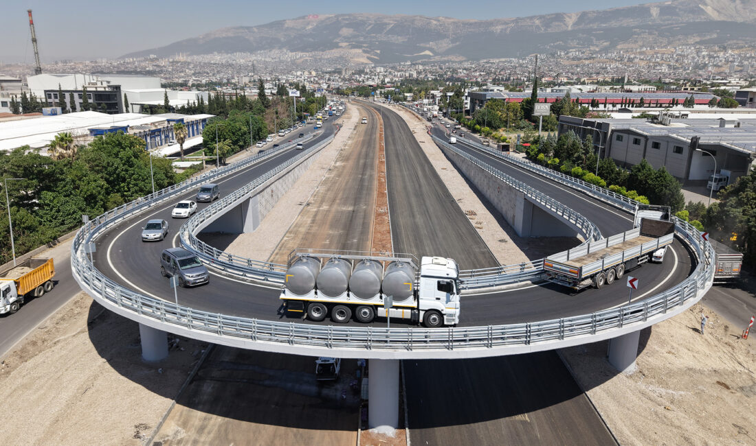 500 Milyon TL’lik yatırımla şehre kazandırılan Sanayi Kavşağı projesindeki son