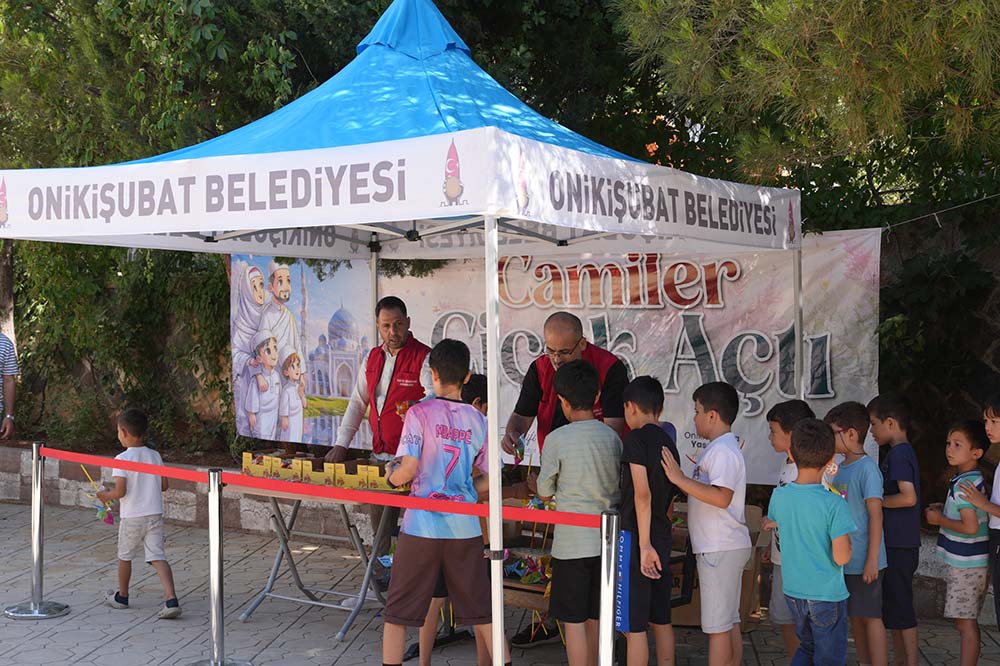 Onikişubat Belediyesi’nden Yaz Kur’an Kurslarına ‘Camiler Çiçek Açtı’ ile destek! 1 WhatsApp Image 2026 07 20 at 11.56.17
