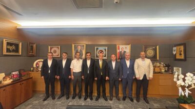Eğitim Bir-Sen Kahramanmaraş Şube Başkanı Mehmet Çetin ve yönetim kurulu