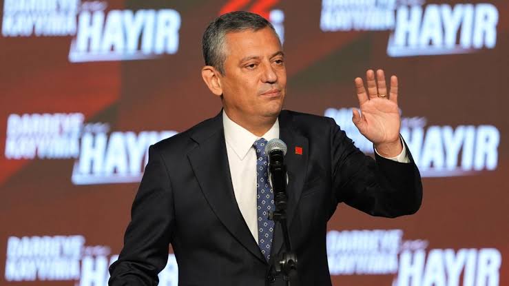 Türkiye Büyük Millet Meclisi’nde (TBMM) siyasi dengeleri değiştiren hareketlilik sonrasında
