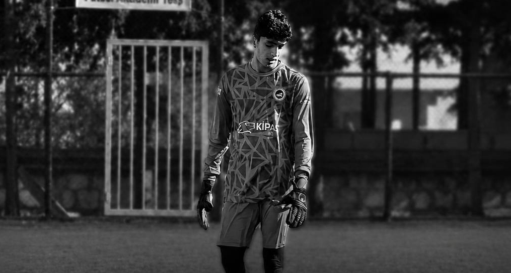 Kahramanmaraş İstiklalspor U19 Takımı'nın parlayan yıldızı kaleci Kerem Çelik, geçirdiği