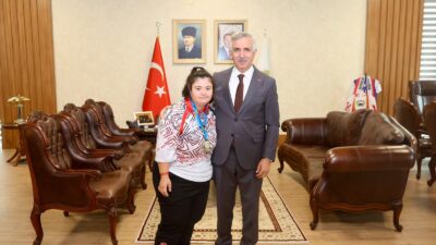 İsveç’te düzenlenen 2026 Judown Judo Dünya Şampiyonası’nda dünya şampiyonu olarak