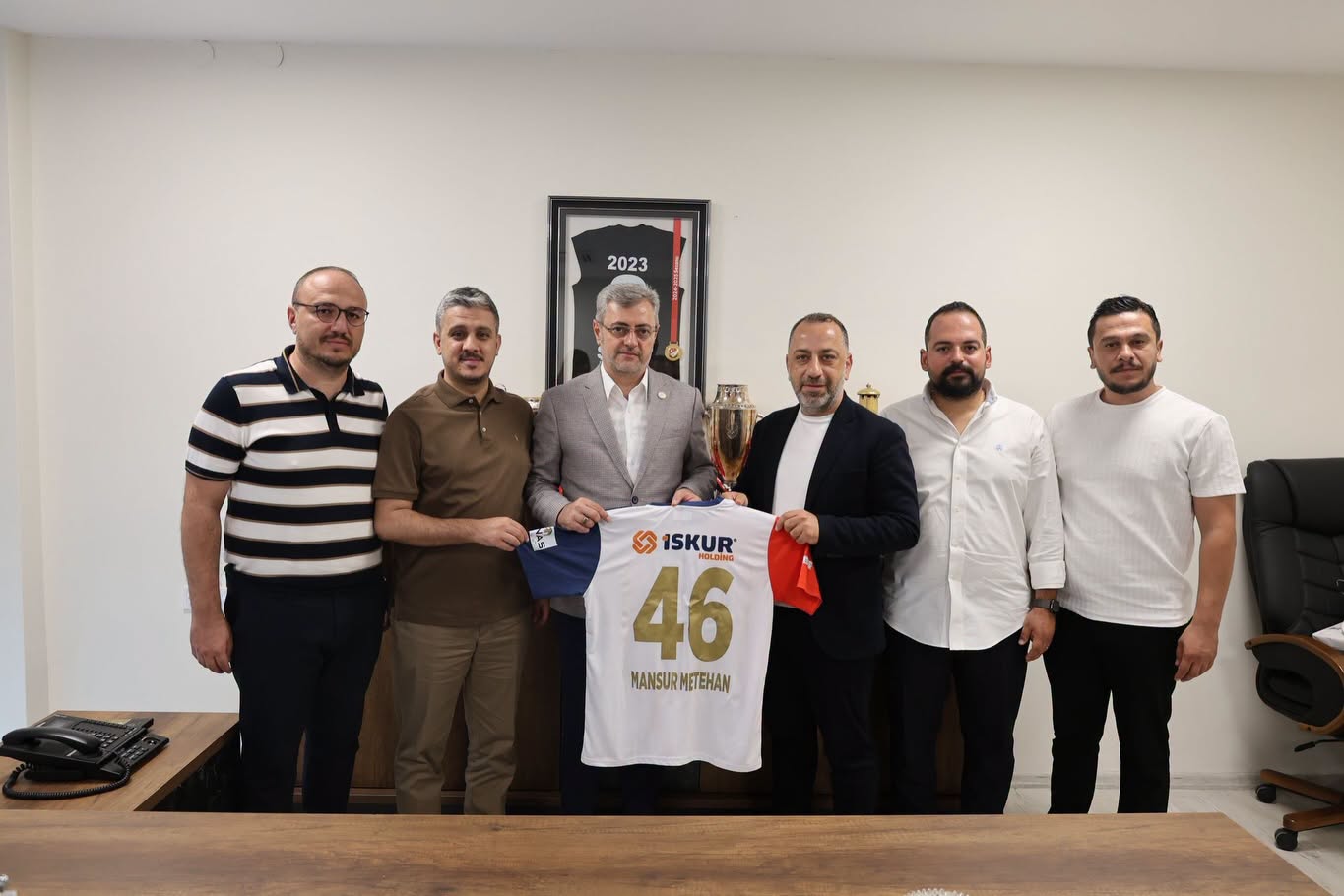 MHP Heyetinden Kahramanmaraş İstiklalspor’a Ziyaret 2 786352889 1095624583040827 7401902506505178115 n